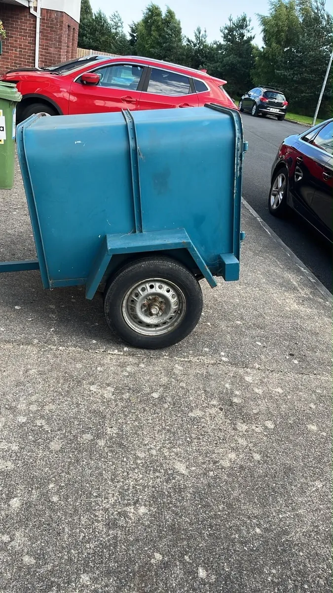 Dog Box - Image 3