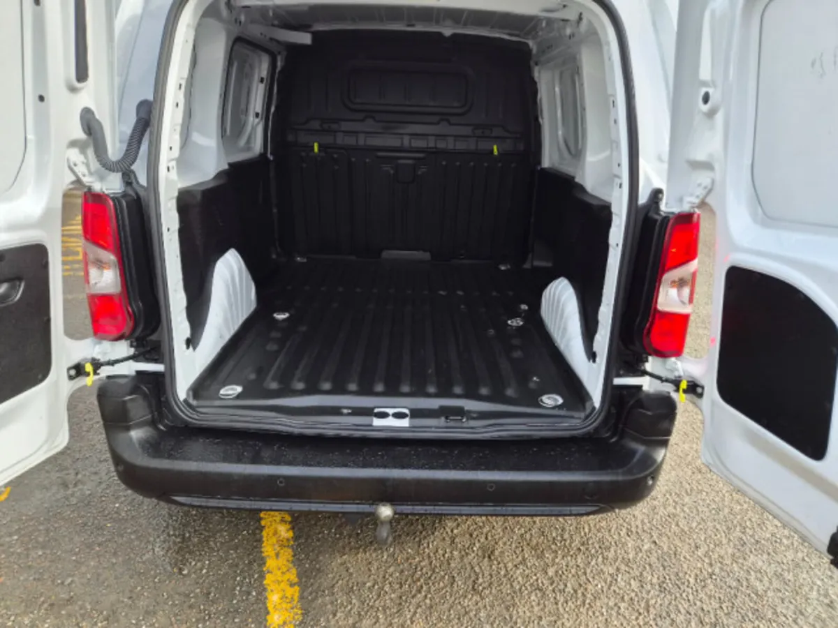 Citroen Berlingo LX Plus NO VAT - Image 3