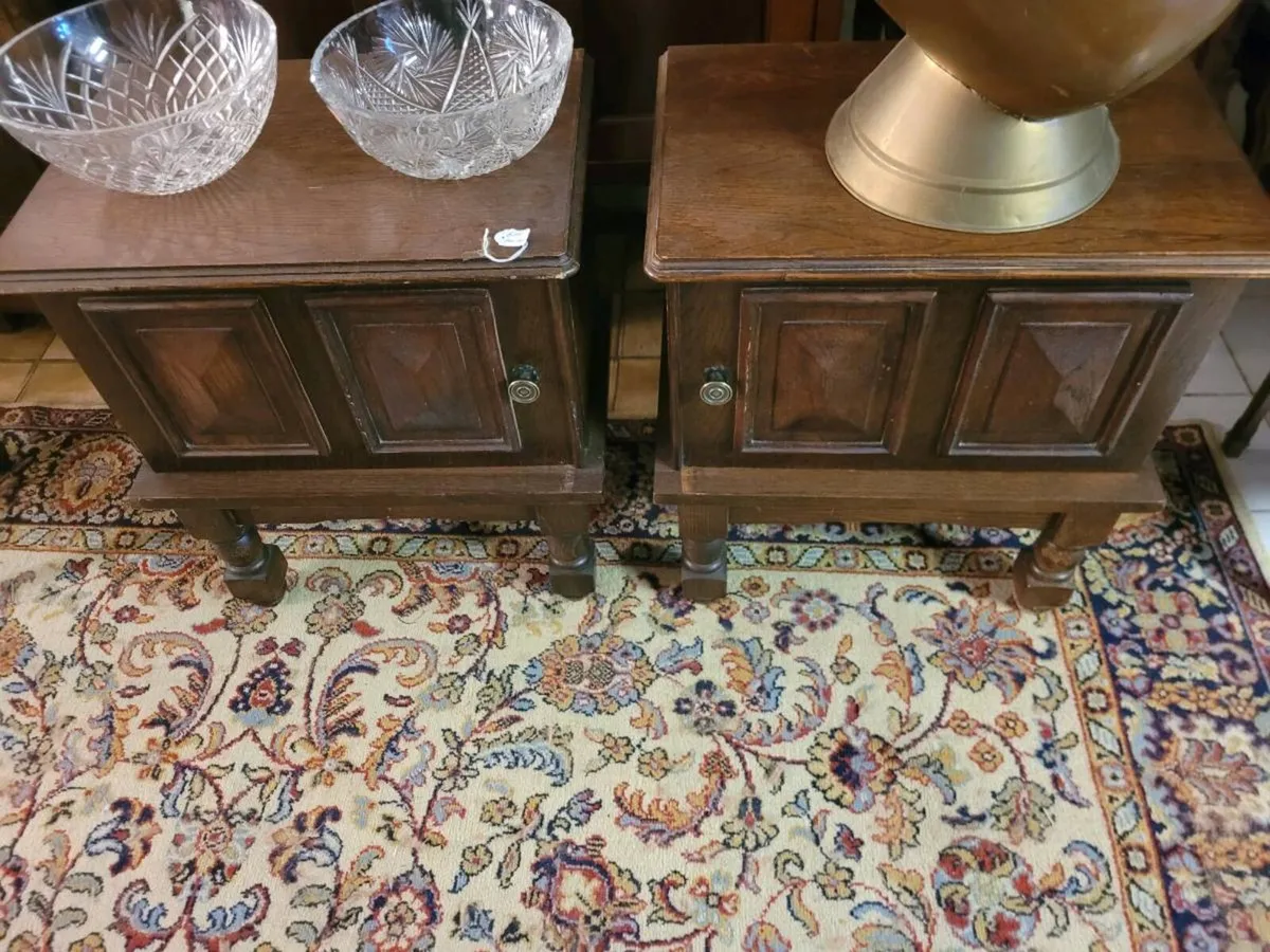 2 pairs bedside lockers. 120 eu for pair - Image 2