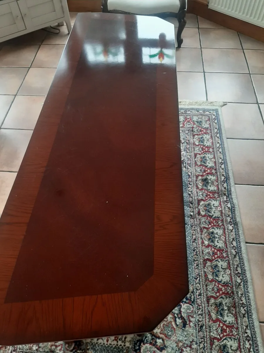 Console table. - Image 1