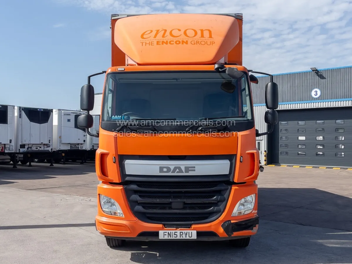 2015 DAF CF 370 CURTAINSIDER - Image 2