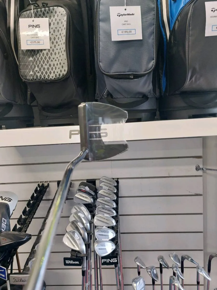Wilson infinite bucktown putter - Image 2