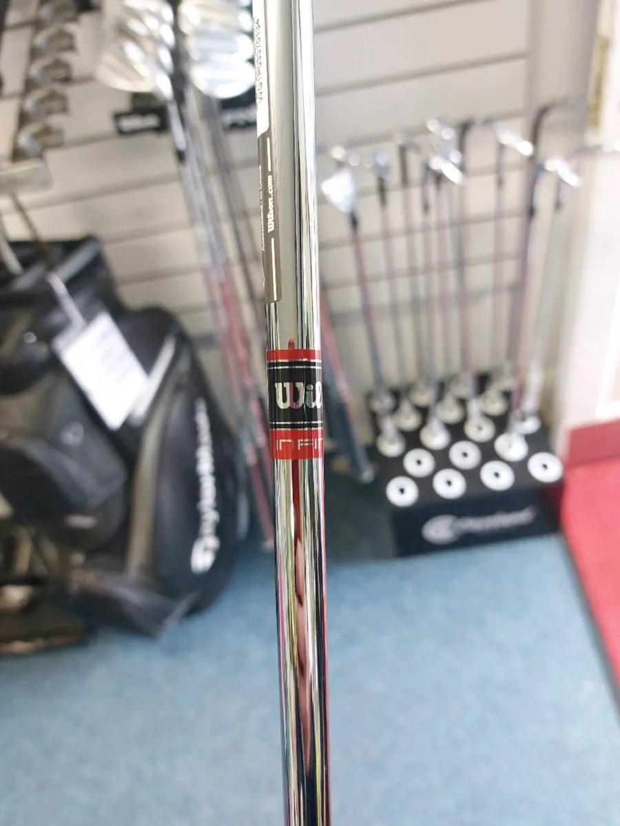 Wilson infinite bucktown putter - Image 4