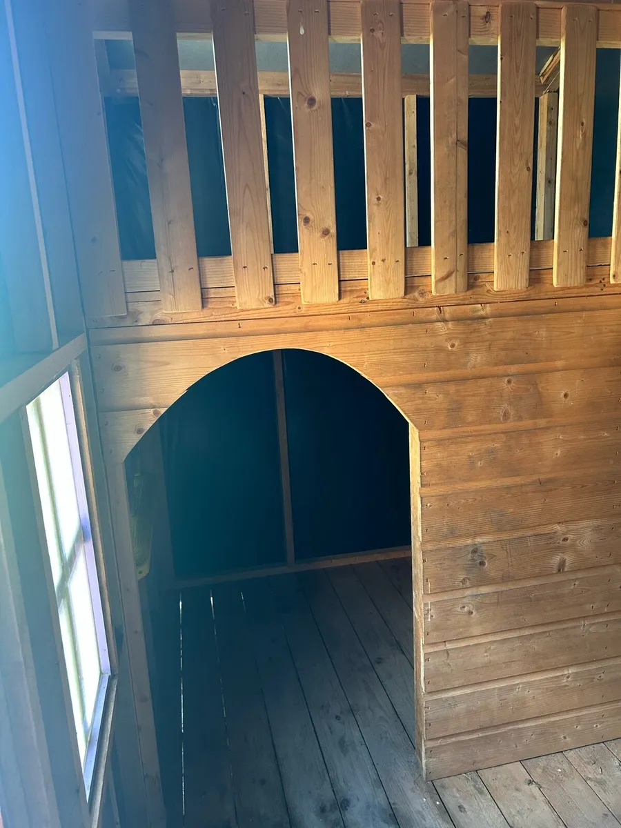 Shop playhouse - Image 3
