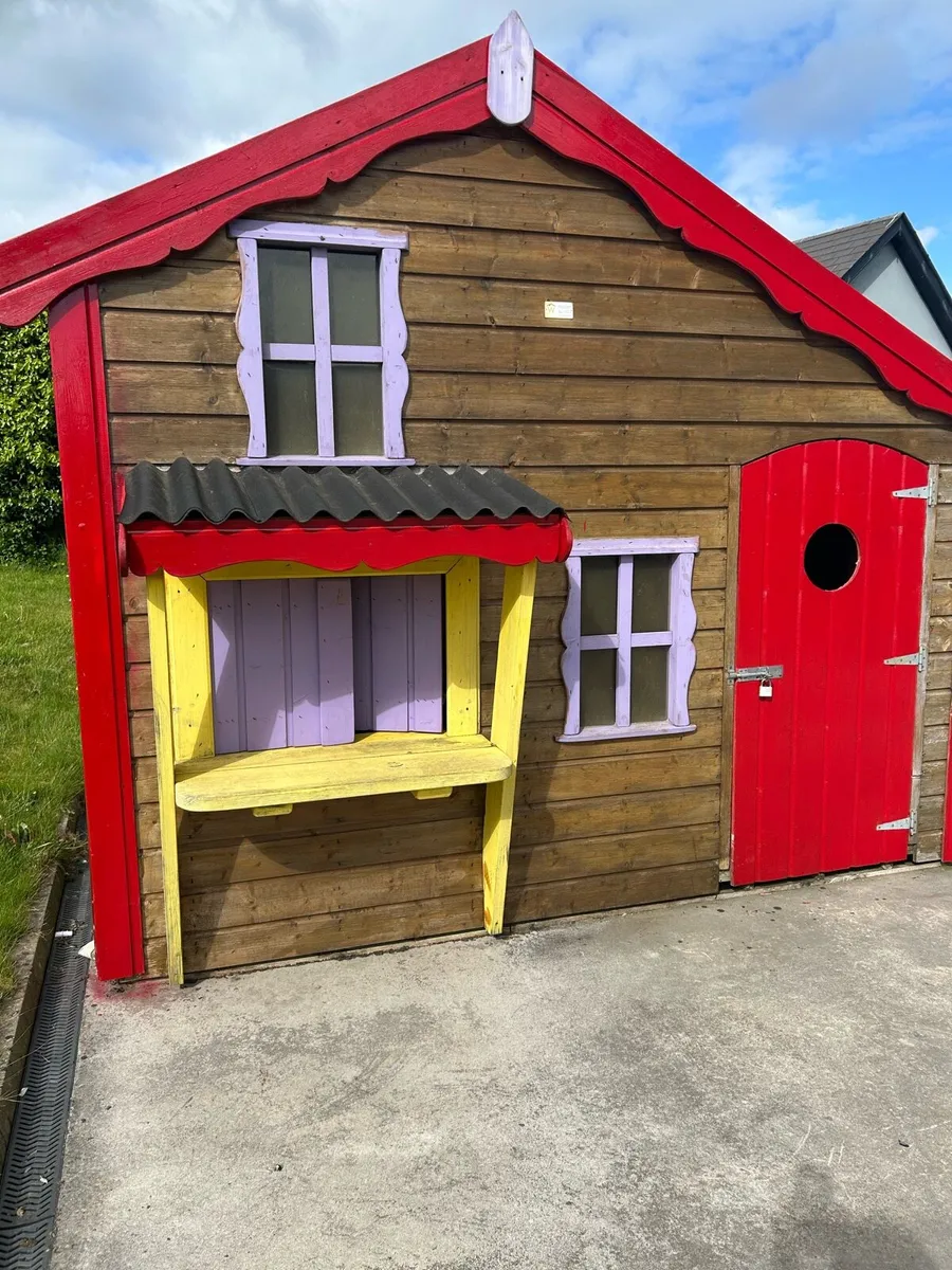 Shop playhouse - Image 1