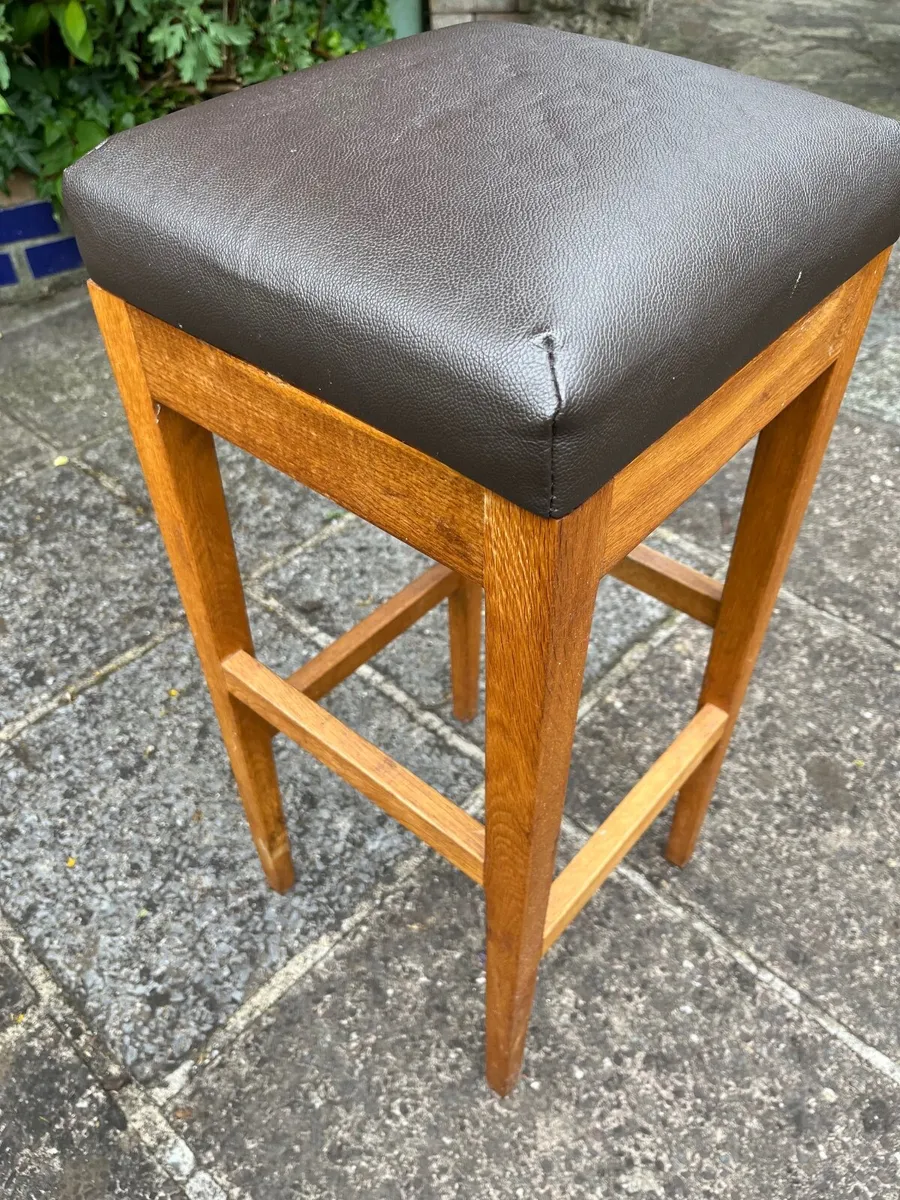 Wooden kitchen chairs - Image 3