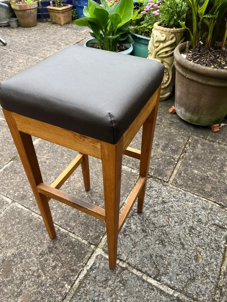 Wooden kitchen chairs - Image 4