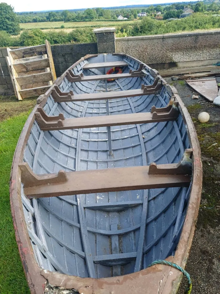 Timber boat and trailer - Image 1