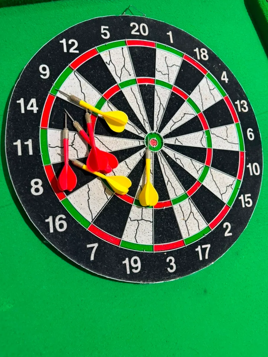 Free Dart board - Image 1