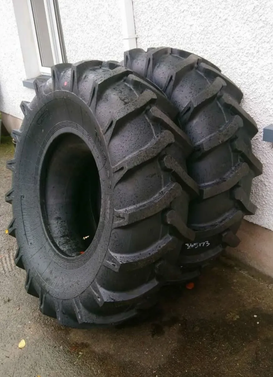 NEW JCB 3CX REAR TYRES ( 18.4 R 26 ) - Image 1