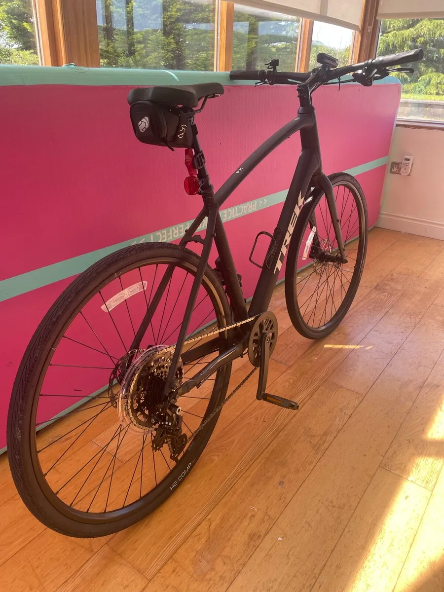Trek FX2 - Image 2