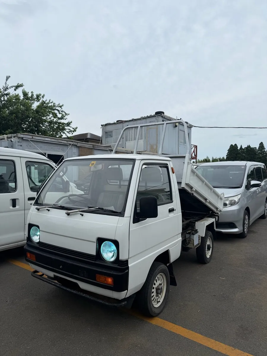 1985 Mitsubishi Minicab Tipper - Image 1