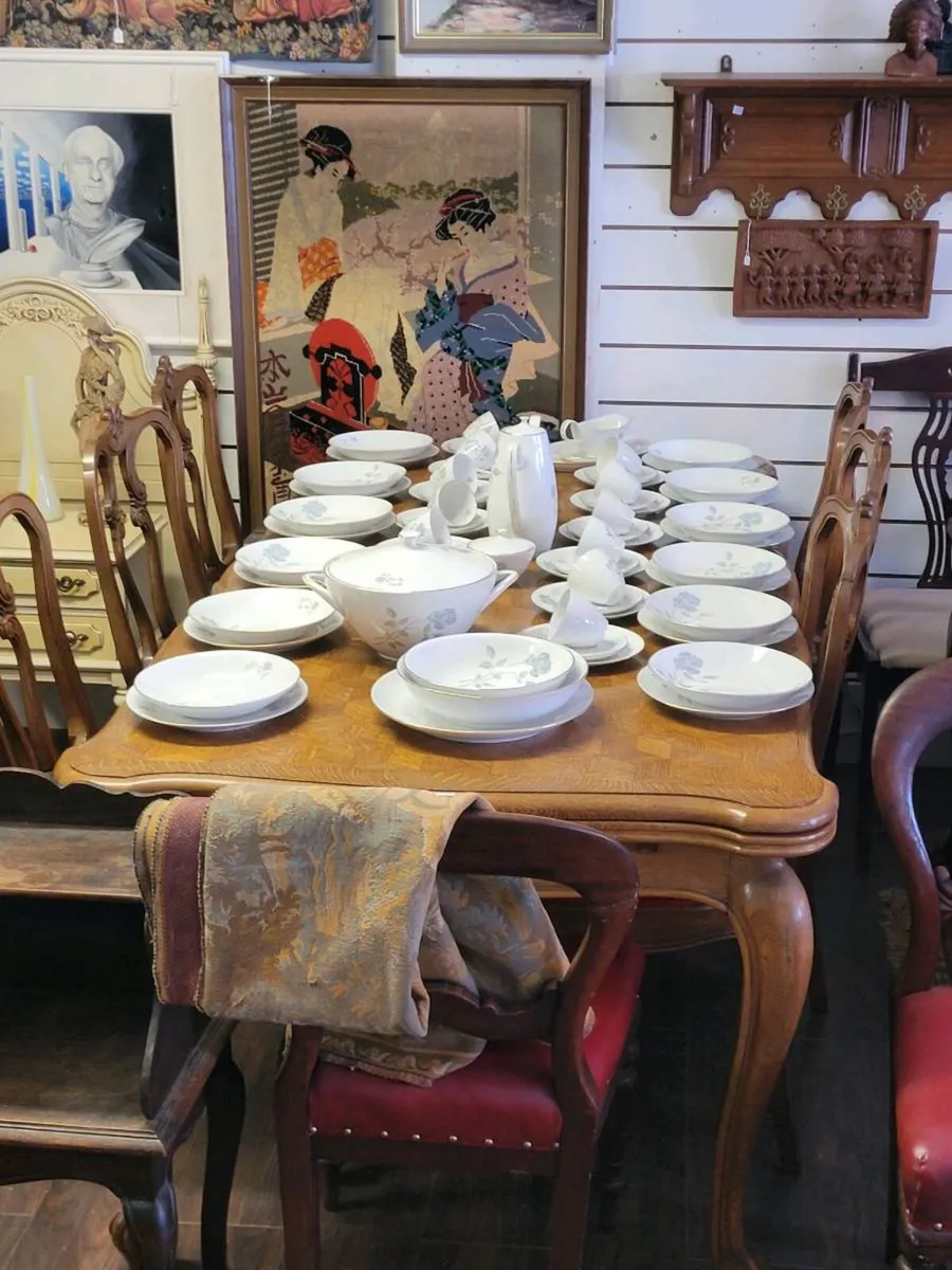Large French table + 6 chairs.200 cm.+ extending - Image 4