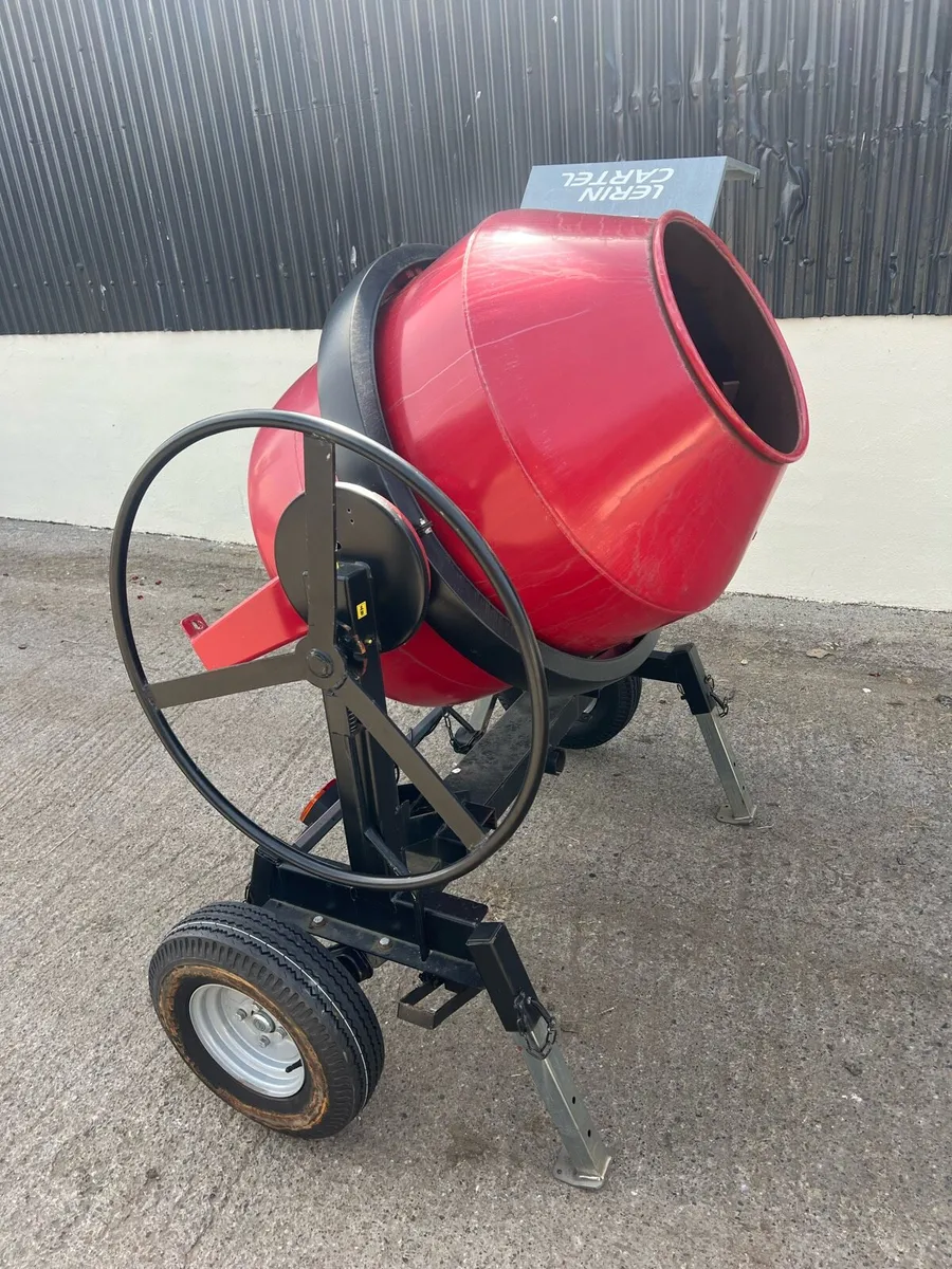 Lerin fast tow cement mixer - Image 1