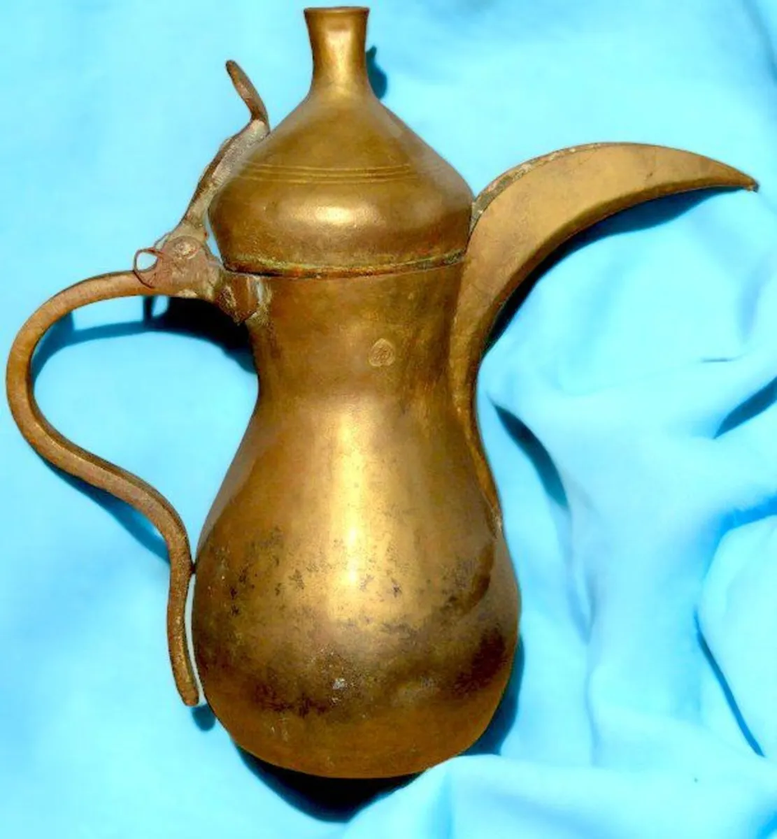 Collectible Vintage Brass Arabic Dallah Coffee Pot - Image 4