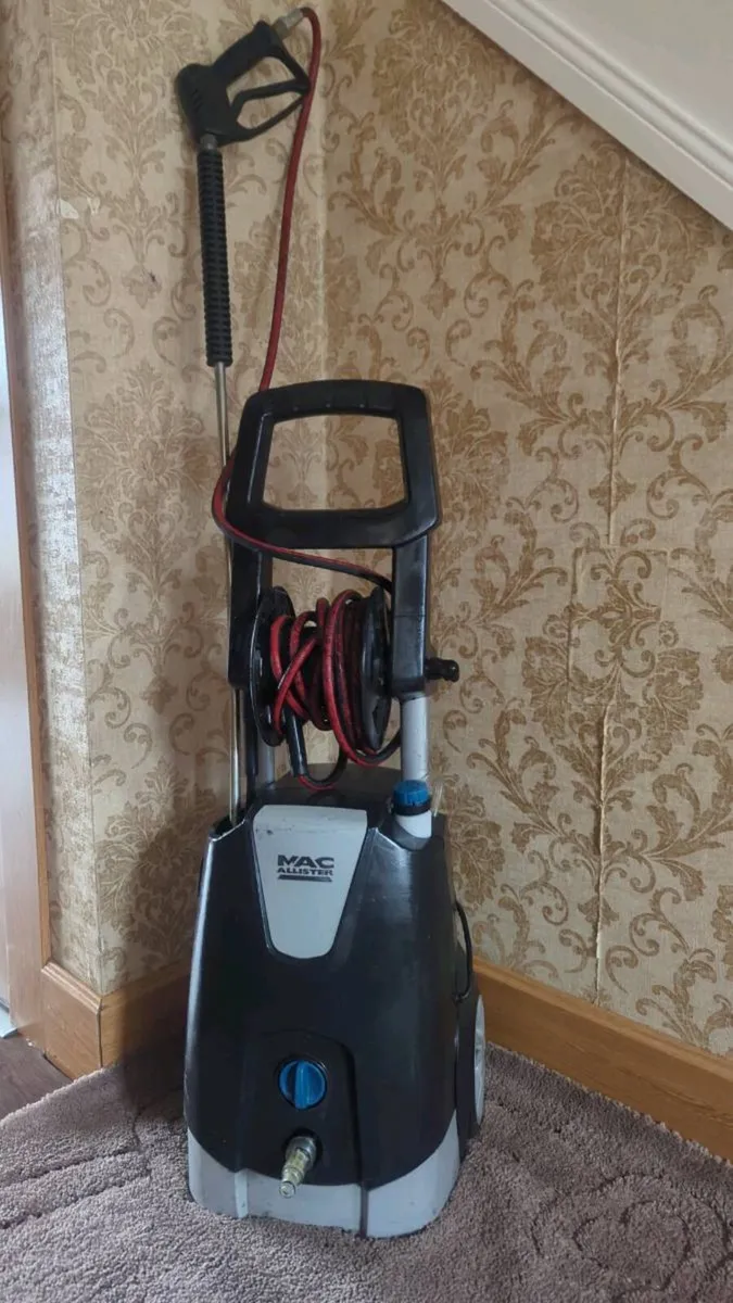 Power washer - Image 1