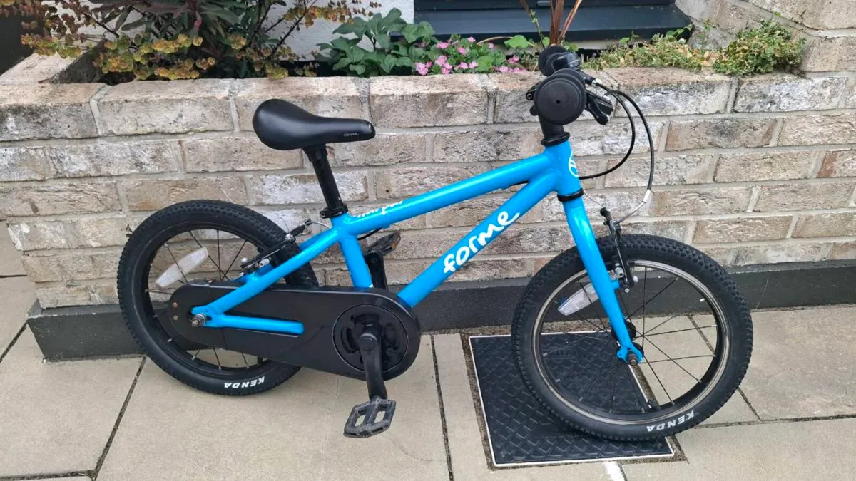 Forme Harpur kids bike - Image 1