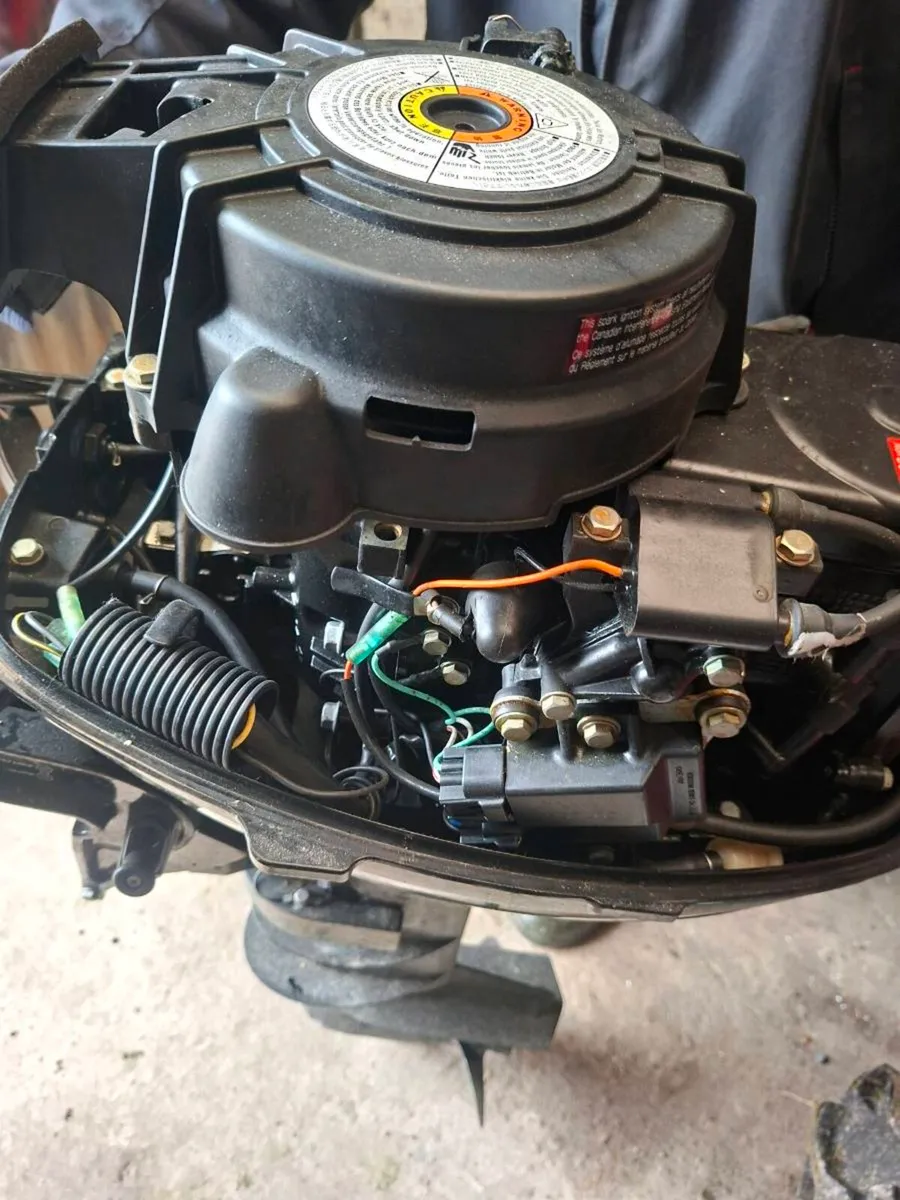Outboard engine - Image 4