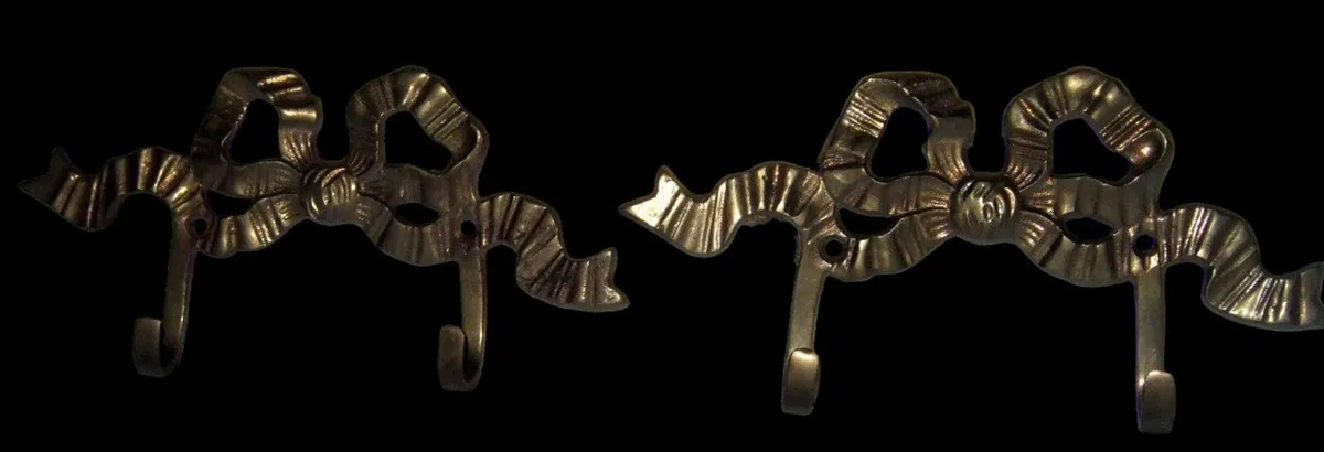 Pair of Large Vintage Brass Bow Wall Hooks - Image 1