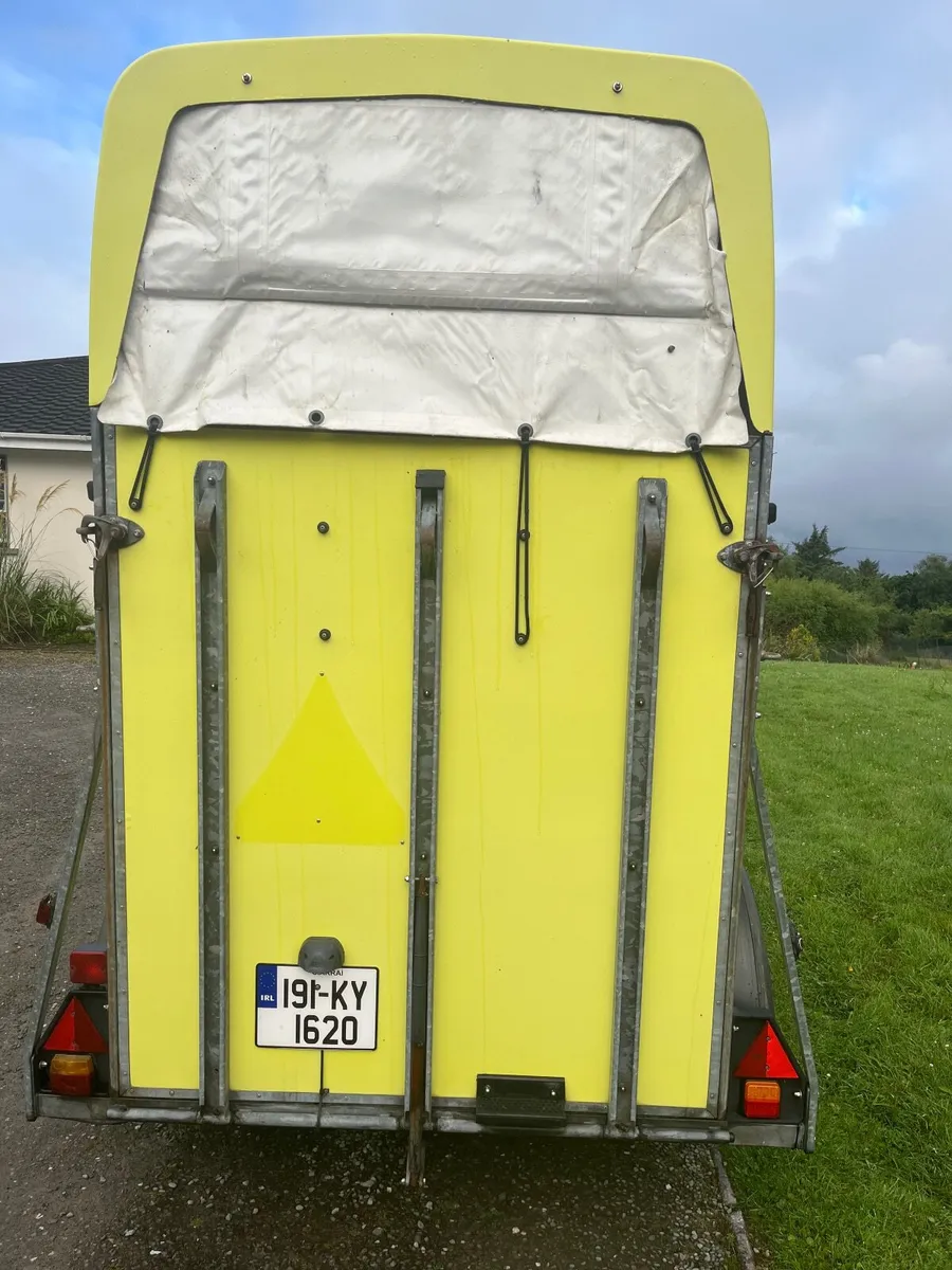 Horse trailer 1 1/2 - Image 2