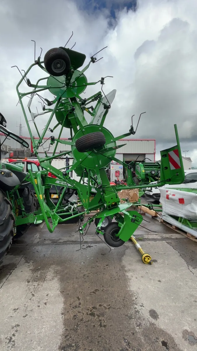 New McHale ProPel M6-770 Tedder - Image 2