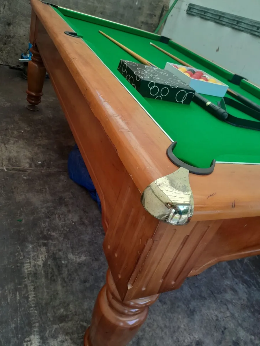 Pool table - Image 2