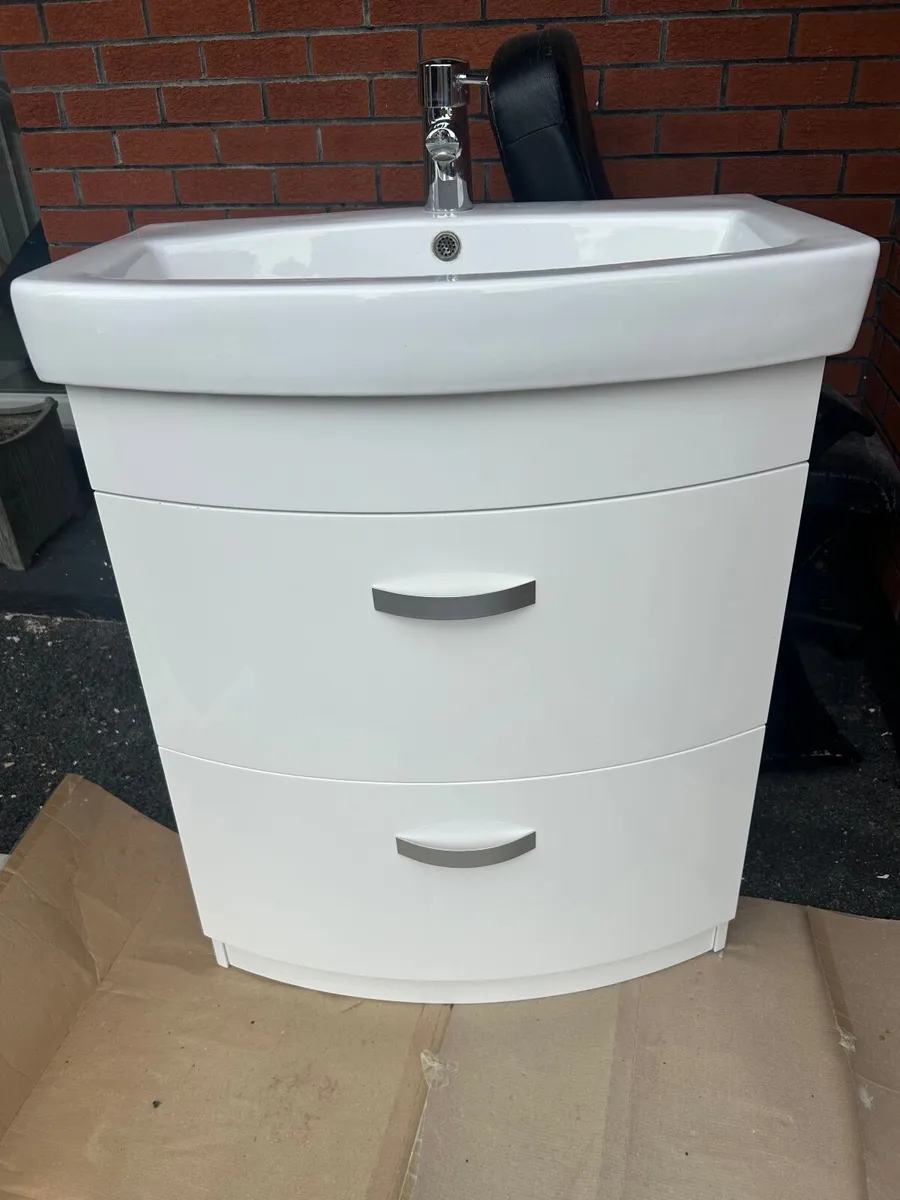 Bathroom basin drawer unit & LED Mirror - Image 1