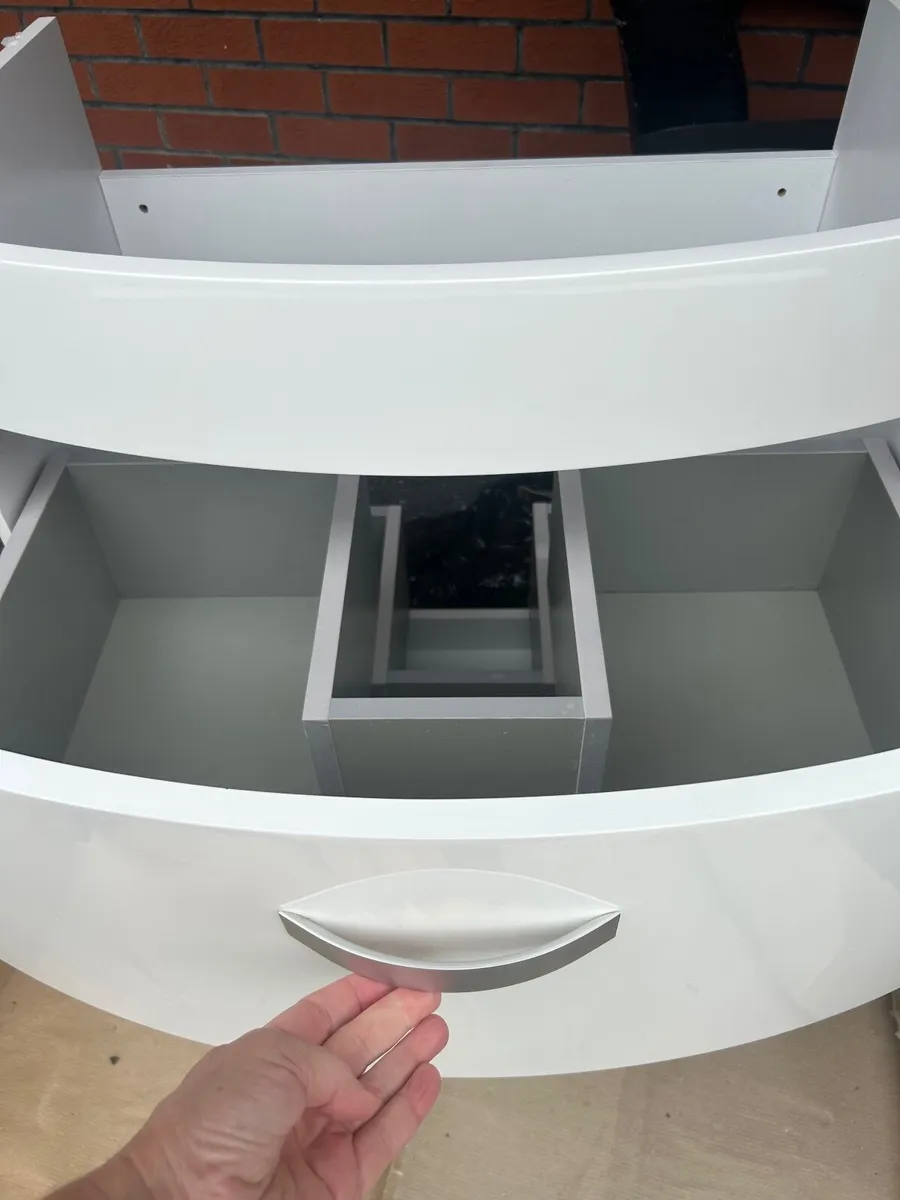 Bathroom basin drawer unit & LED Mirror - Image 3