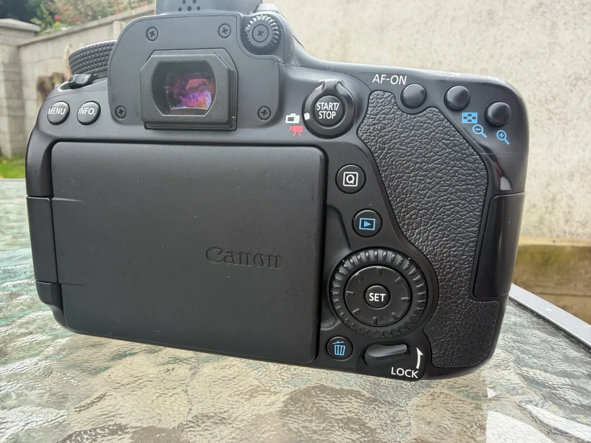 Canon 80D - Image 4