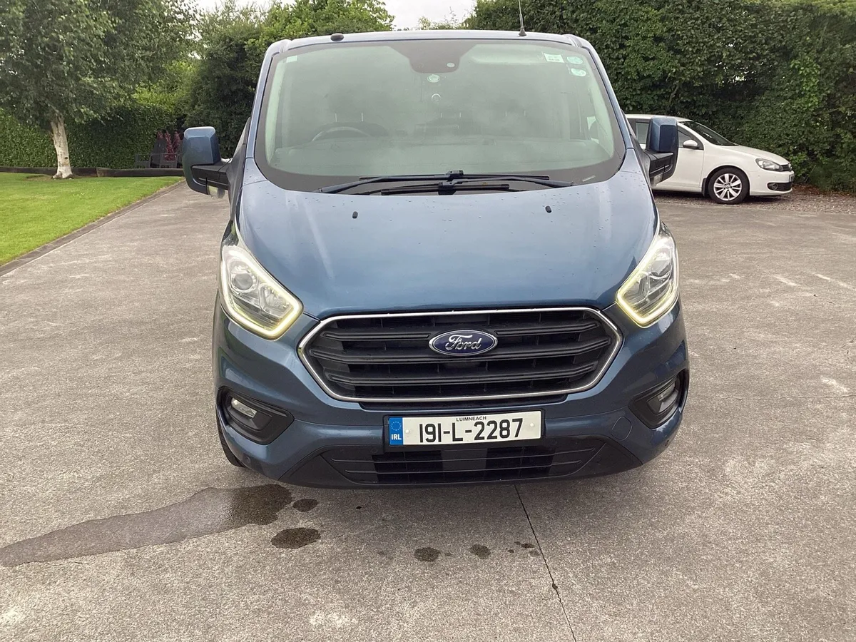 Transit Custom - Image 1