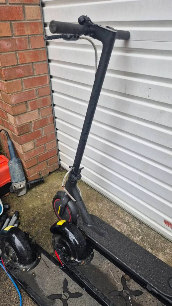 Electric scooter - Image 4