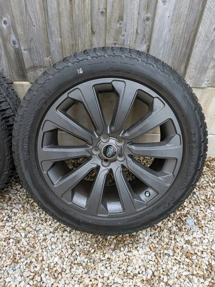 Genuine 20” Range Rover Velar Alloy Wheels & Yokoh - Image 2