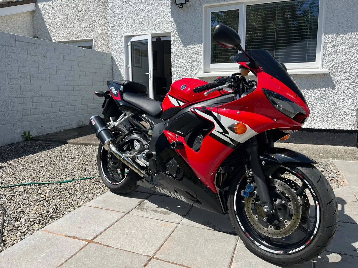 Yamaha R6 - Image 4