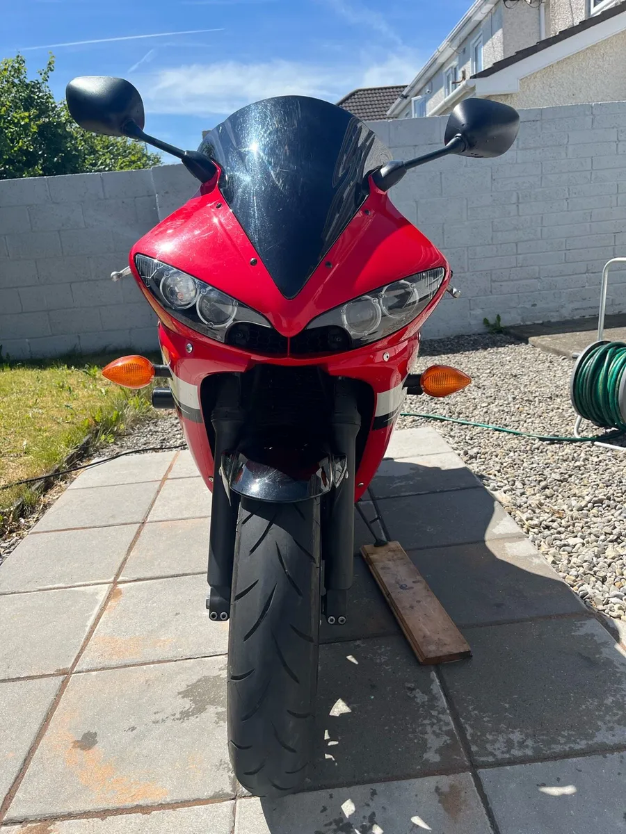 Yamaha R6 - Image 2