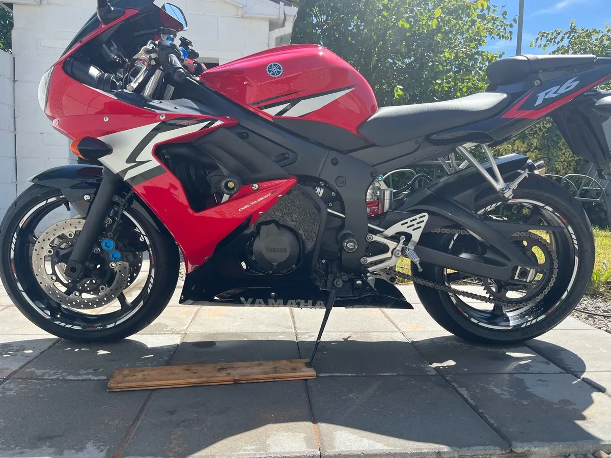 Yamaha R6 - Image 3
