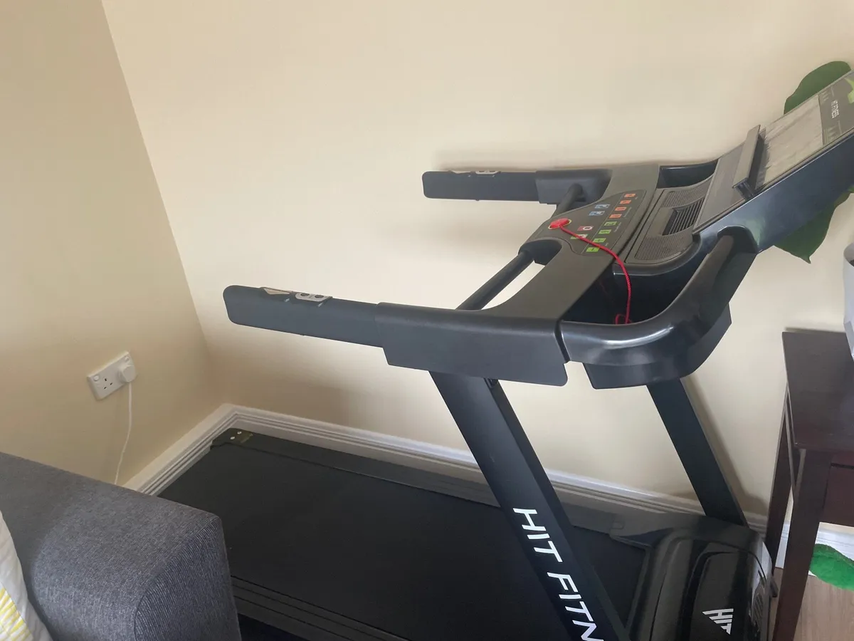 Hit Fitness H4 Treadmill - Image 1