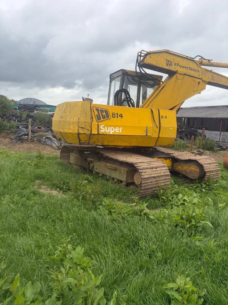 JCB excavator - Image 3