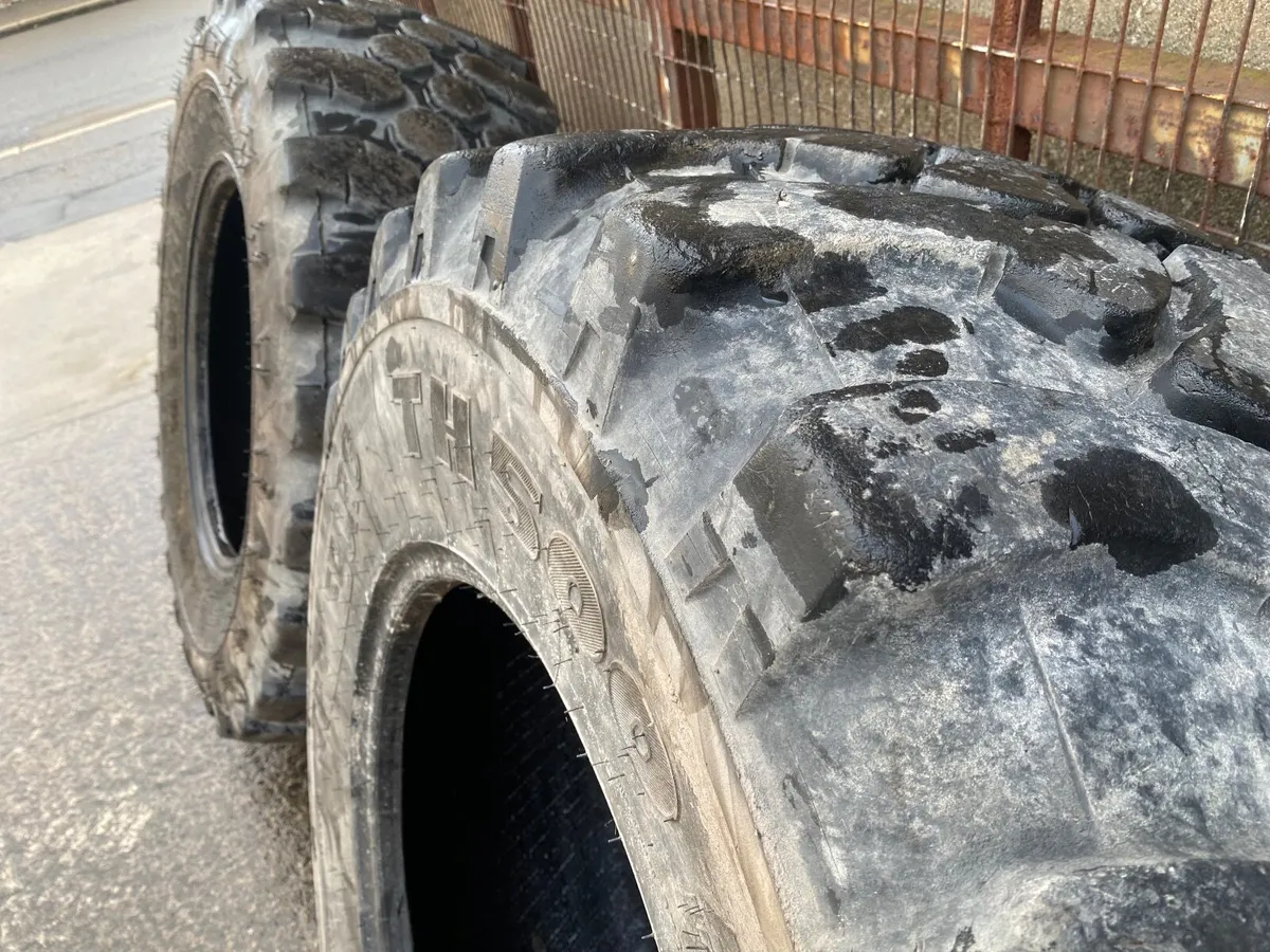 460/70R24 HARD SURFACE TYRES  SHOVEL TELEHANDLER - Image 3