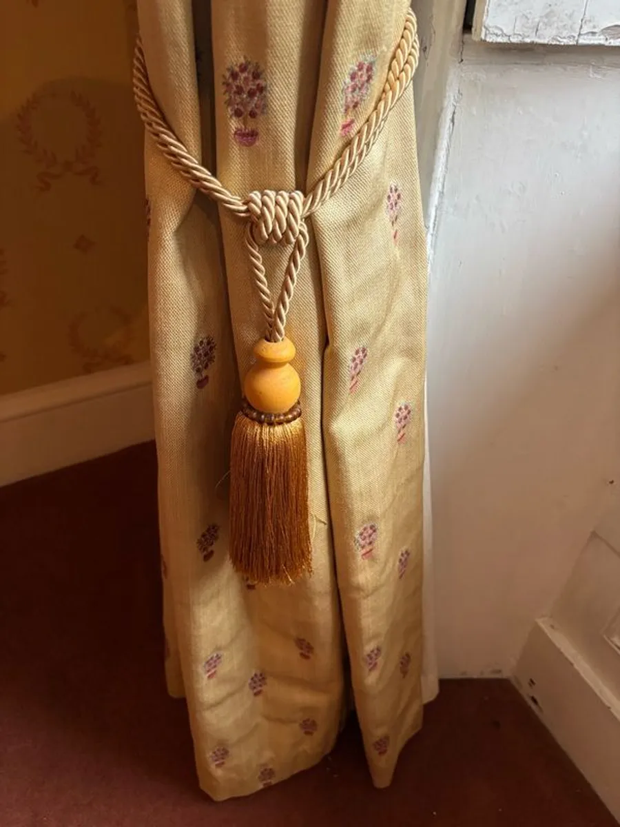 Bespoke Handmade French pleat Curtains with Tiebacks - Image 4