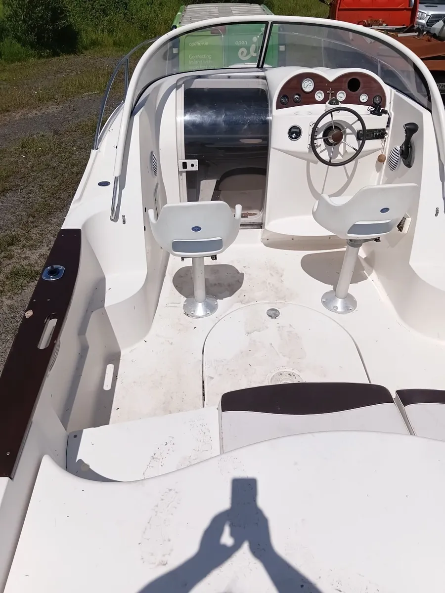Quicksilver 650 Cruiser Boat with Trailer - Image 4