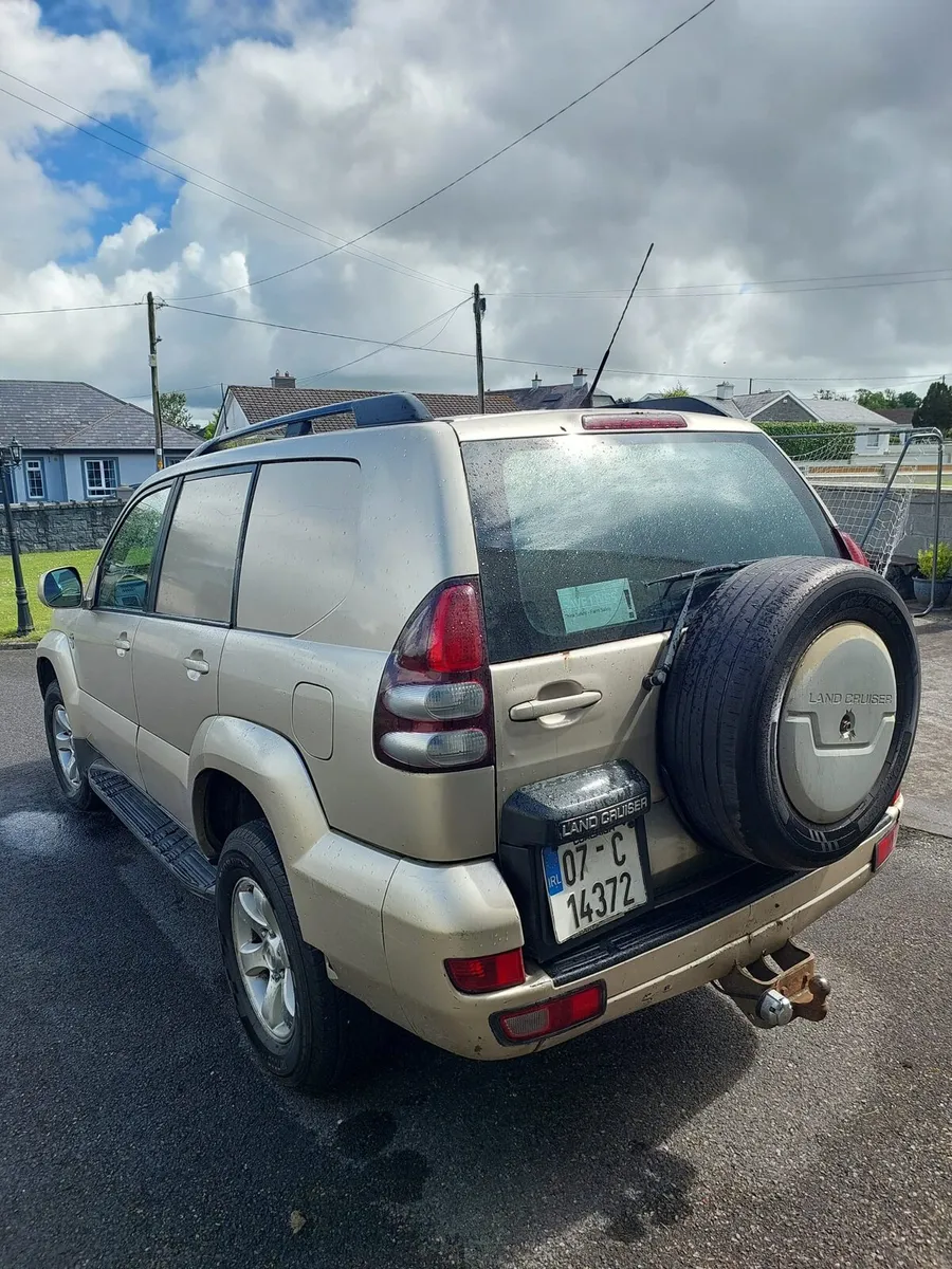 Toyota Landcruiser 2007 (2 seater) - Image 3