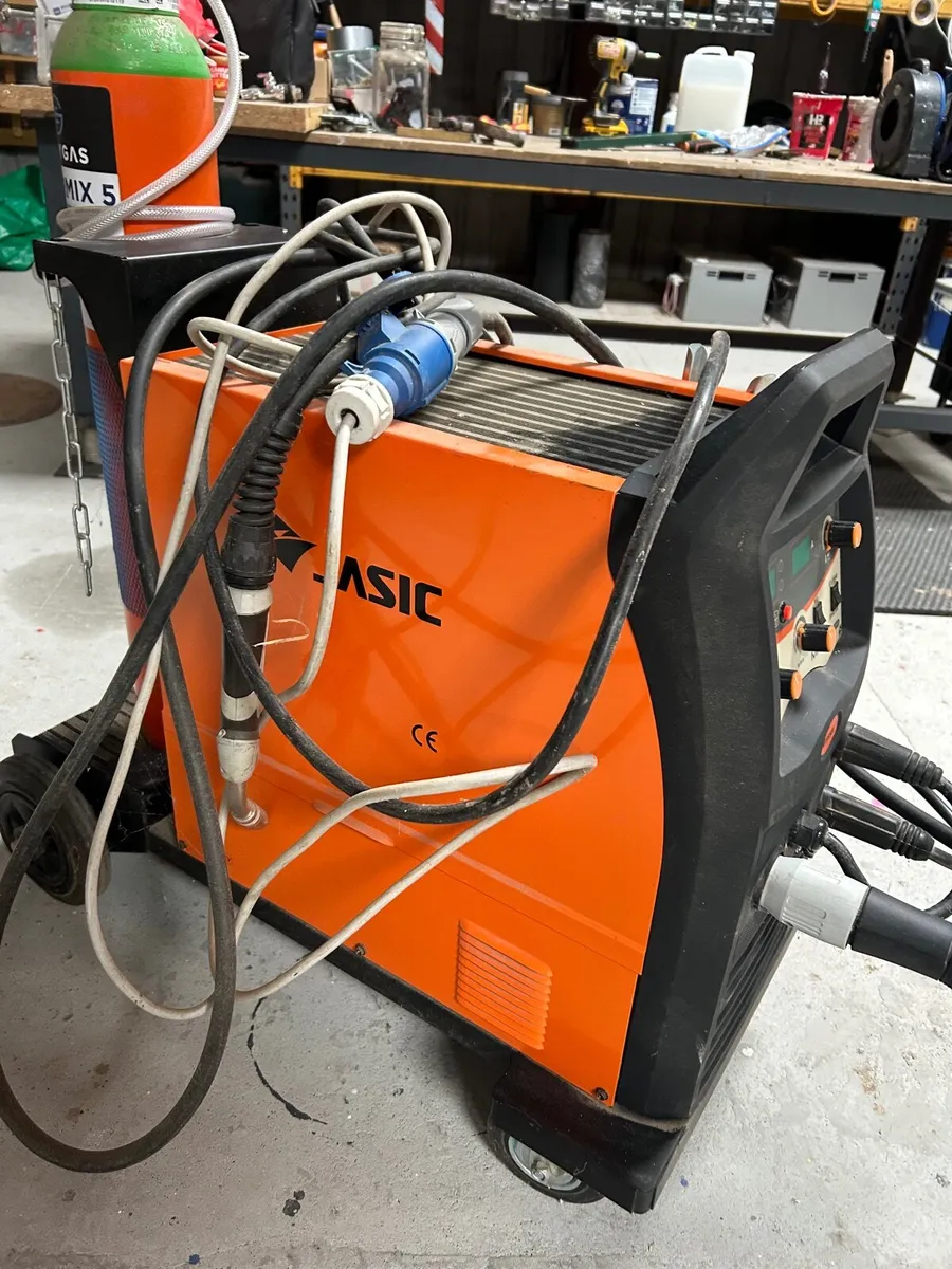Mig welder - Image 2