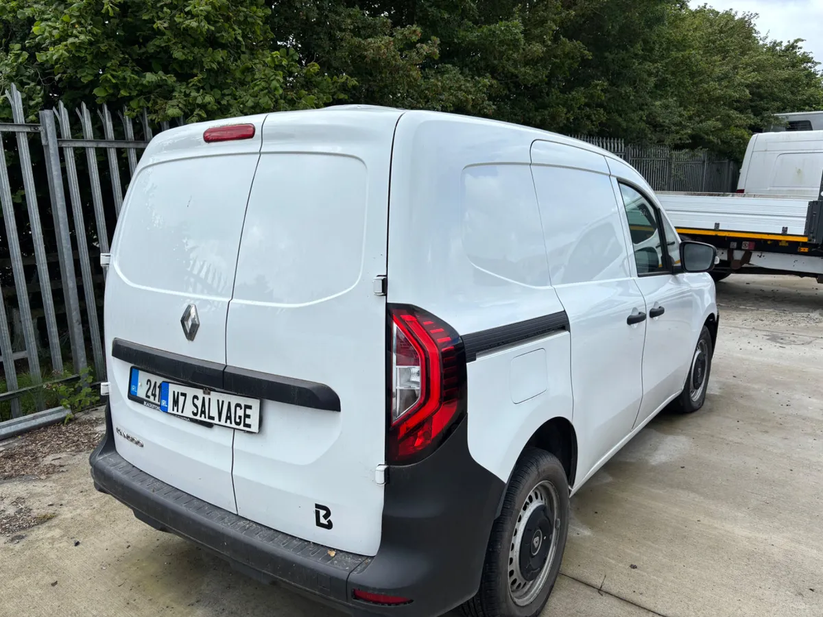 24 Kangoo Van 1.5 Diesel 27km Sarting - Image 3