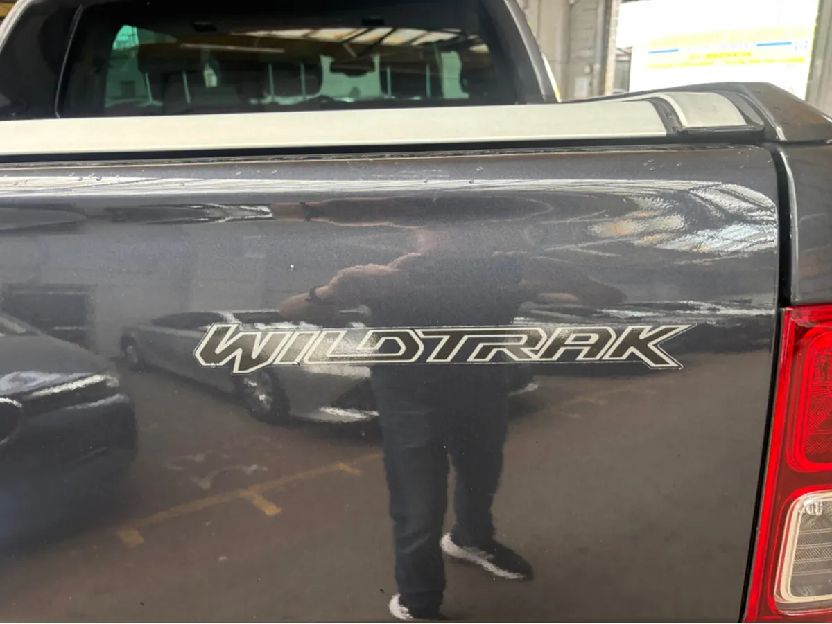 Ford Ranger WILDTRAK - 2.0 TDI 213 D/CAB P/U THIS - Image 4