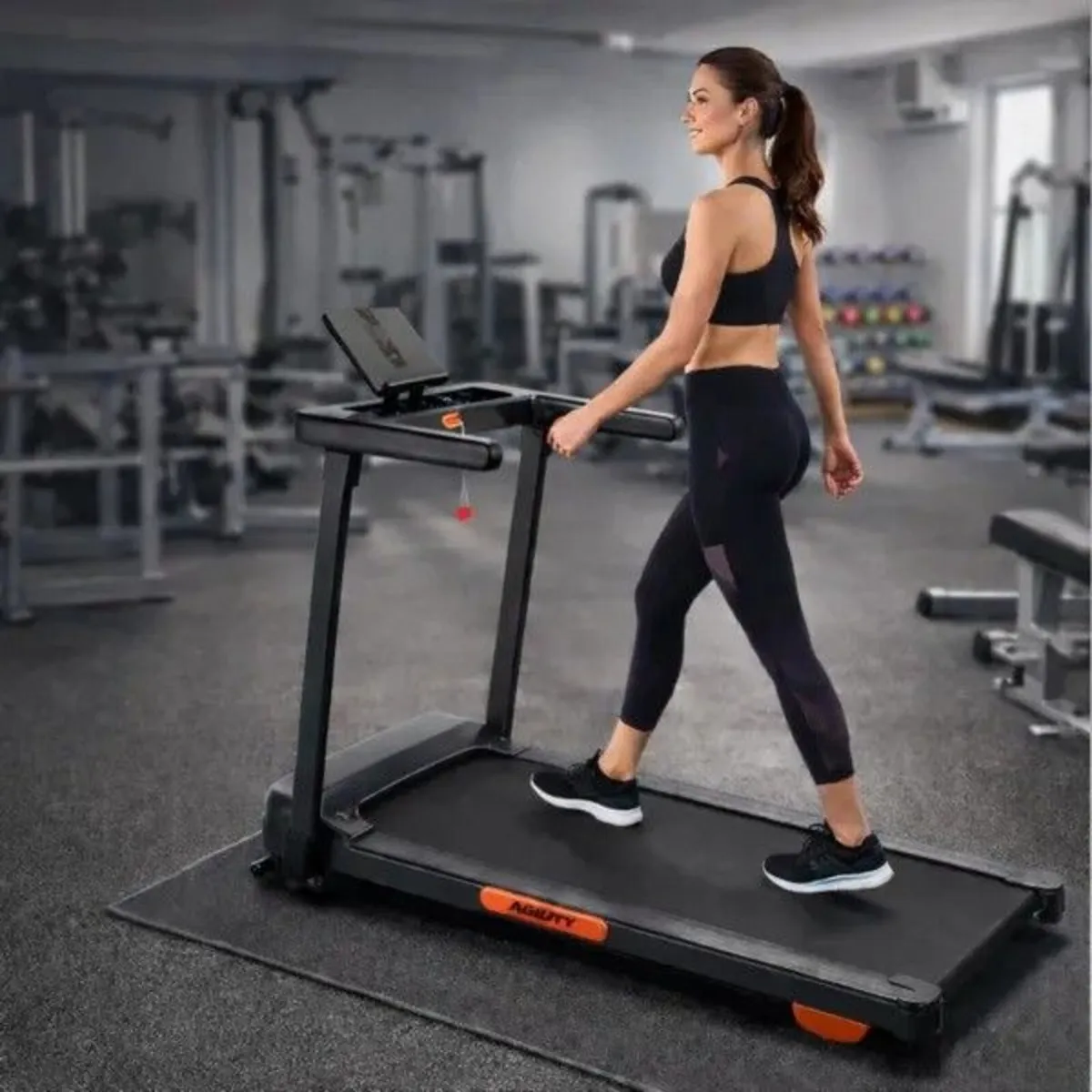 Agility 450 Treadmill | 25 Degree Incline - Image 1