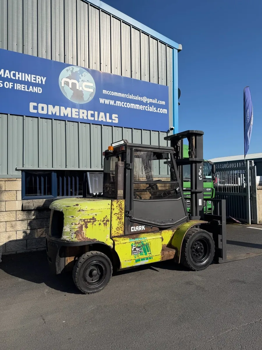5ton diesel Clarke forklift - Image 2