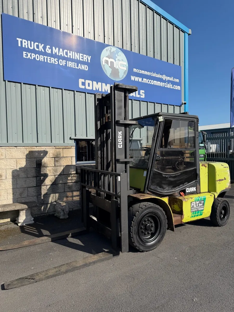 5ton diesel Clarke forklift - Image 3
