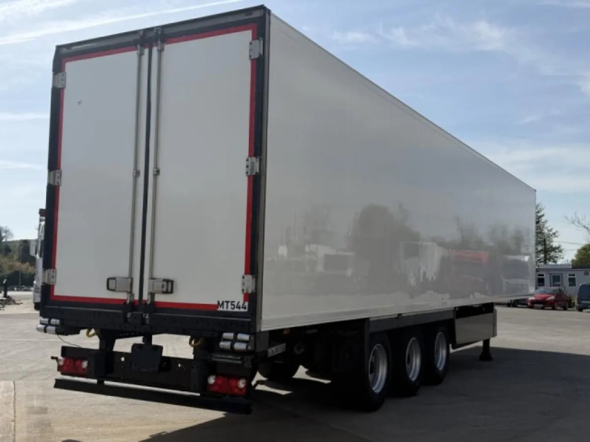2017 SCHMITZ MONO-TEMP FRIDGE TRI AXLE TRAILER - Image 4