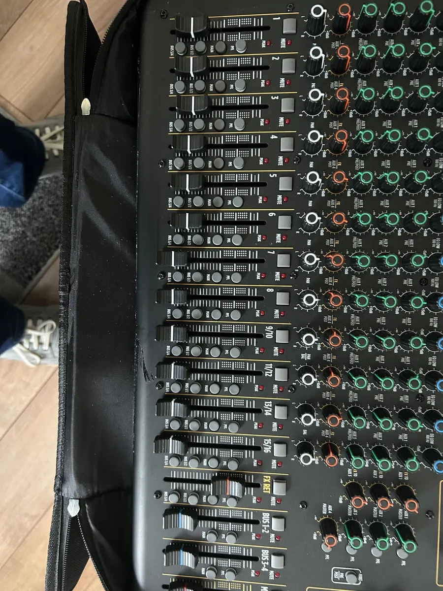 Audio equipment - Image 2
