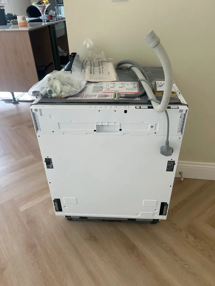 Brand new integrated dishwasher - Image 4